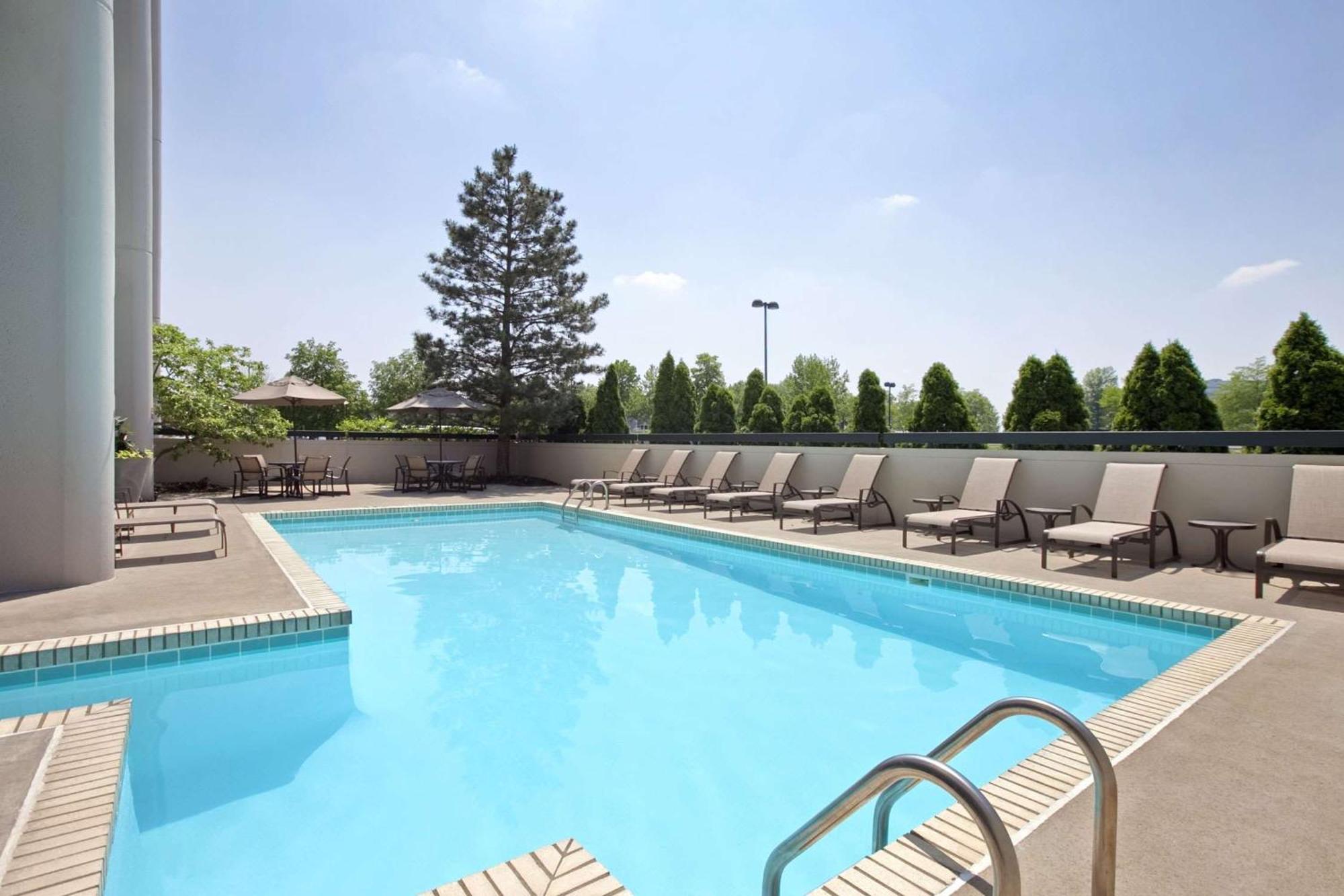 Embassy Suites By Hilton Columbus Exterior foto