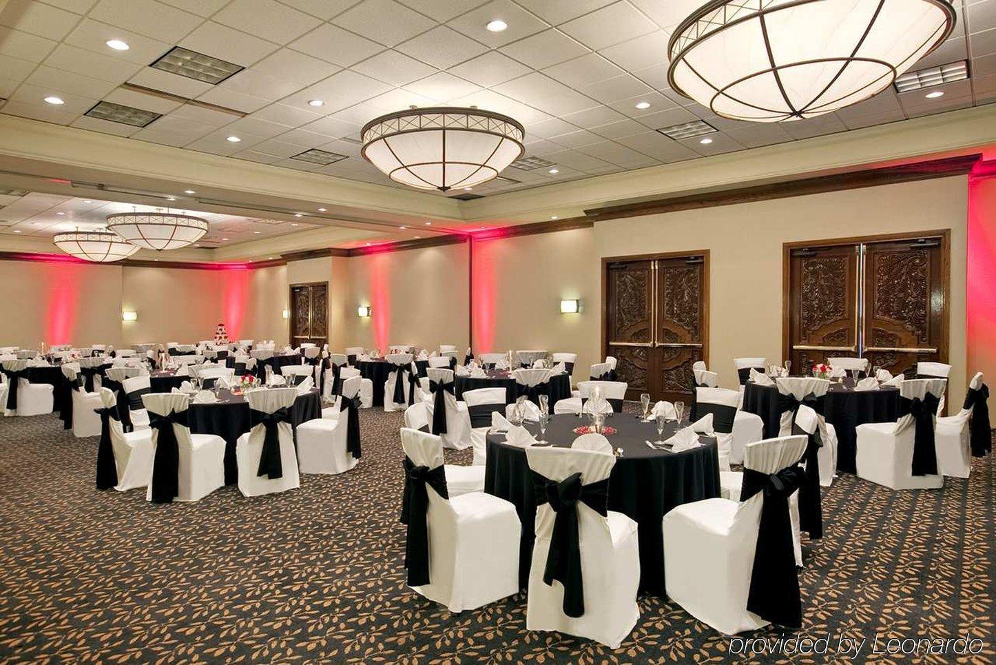Embassy Suites By Hilton Columbus Restaurant foto