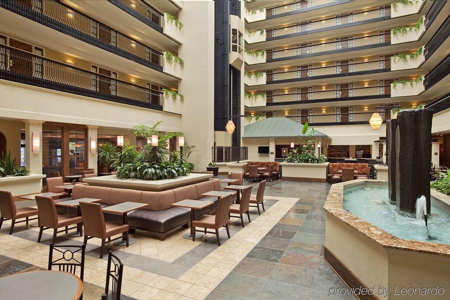 Embassy Suites By Hilton Columbus Restaurant foto